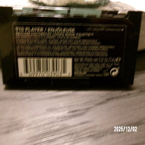 Revlon Colorstay Looks Book Eye Shadow Palette, 910 Enjoleuse / Player NEW - Picture 4 of 4